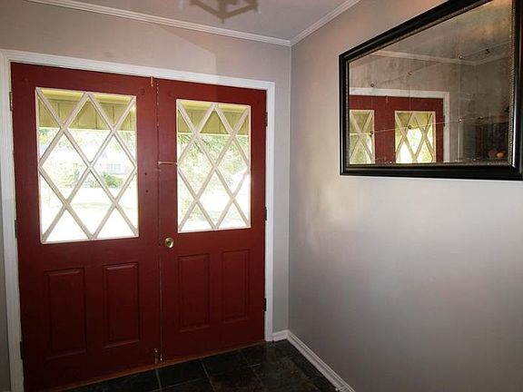 2nd image of 1348 Ramona Dr E