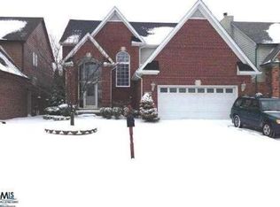 27999 Worthington St, Saint Clair Shores, MI 48081