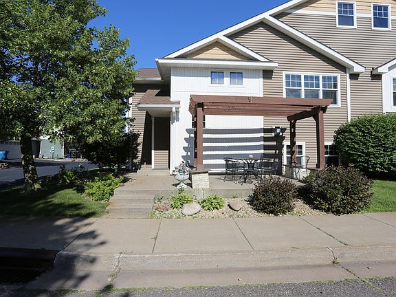3rd image of 22323 Cameo Ct