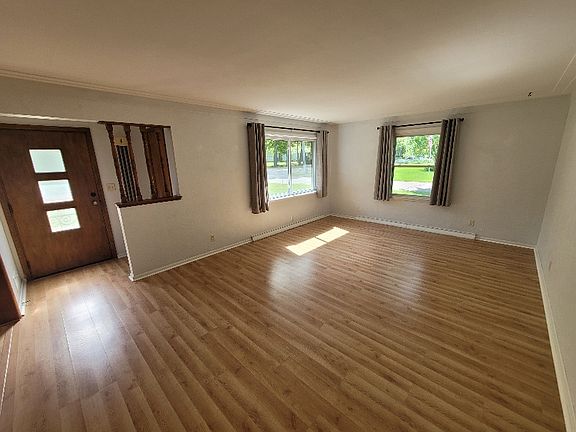 2nd image of 310 N Division Ave