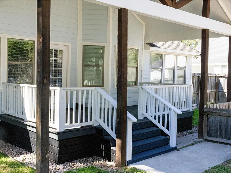 17023 Lexington Dr — Photo 23