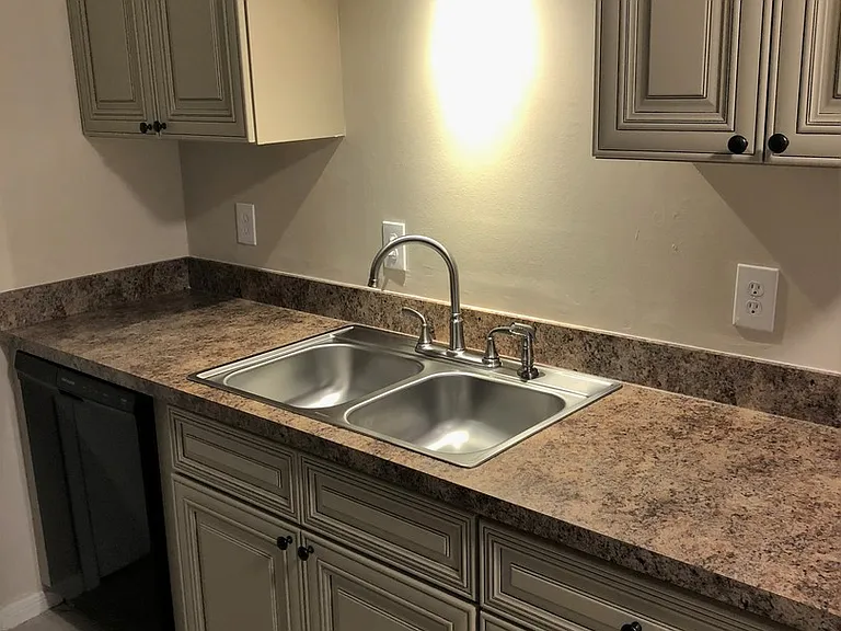 605 San Benito Ct — Photo 6