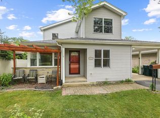 829 Midway Rd, Northbrook, IL 60062