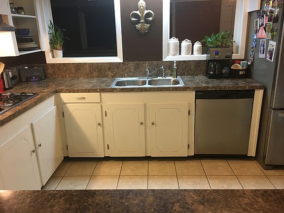 2nd image of 713 Kenney St