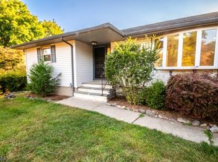 55 Mount Vernon Rd, Columbia, NJ 07832