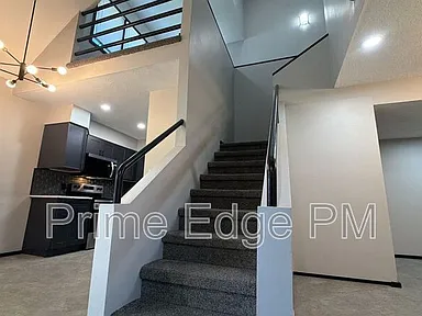 1821 Ridgehaven #5