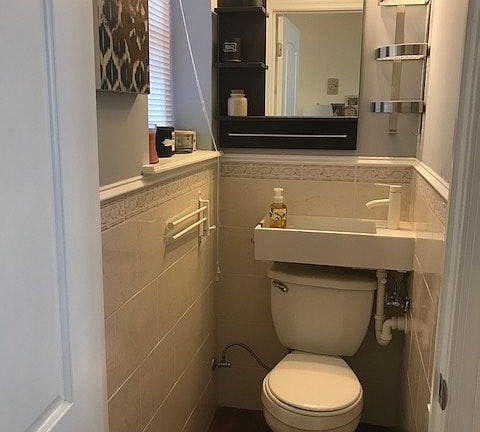Ground level 1.5 bath