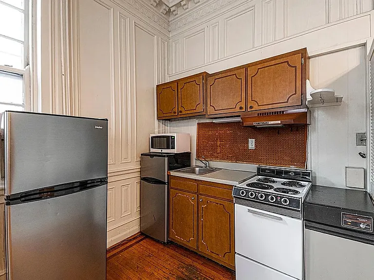 22nd St S 229 — Photo 10