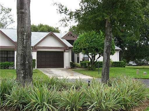 4th image of 3690 Crestwood Ct
