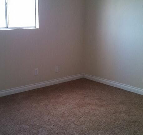 3rd image of 517 Westview Dr APT 12