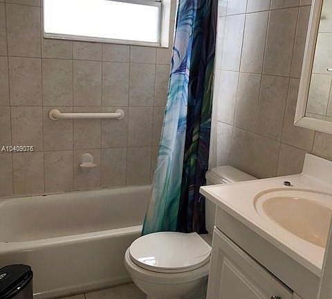 5th image of 1605 Meridian Ave APT 0404