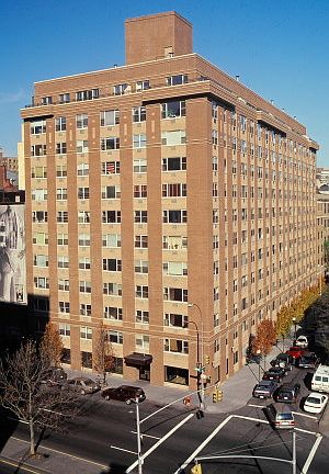 2nd image of 301 Elizabeth St #910