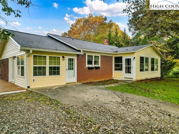 117 Andrews Ridge Road, Sparta, NC 28675