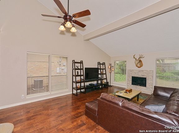 3rd image of 3203 Turtle Ln