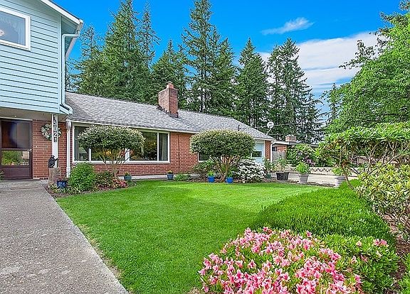 3rd image of 15021 75th Ave NE