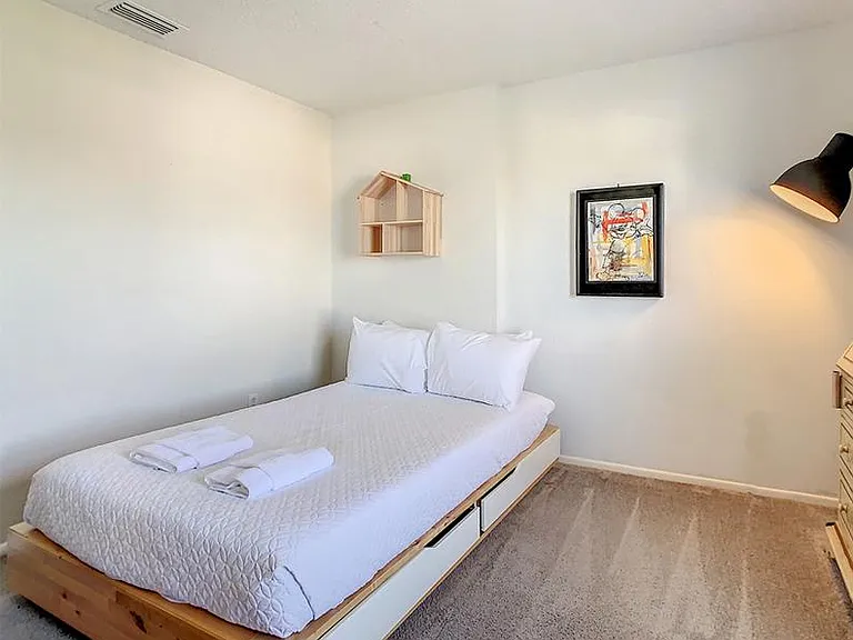 101 Bloomingdale Dr — Photo 44