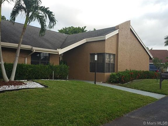 5th image of 921 Bayberry Point Dr #921