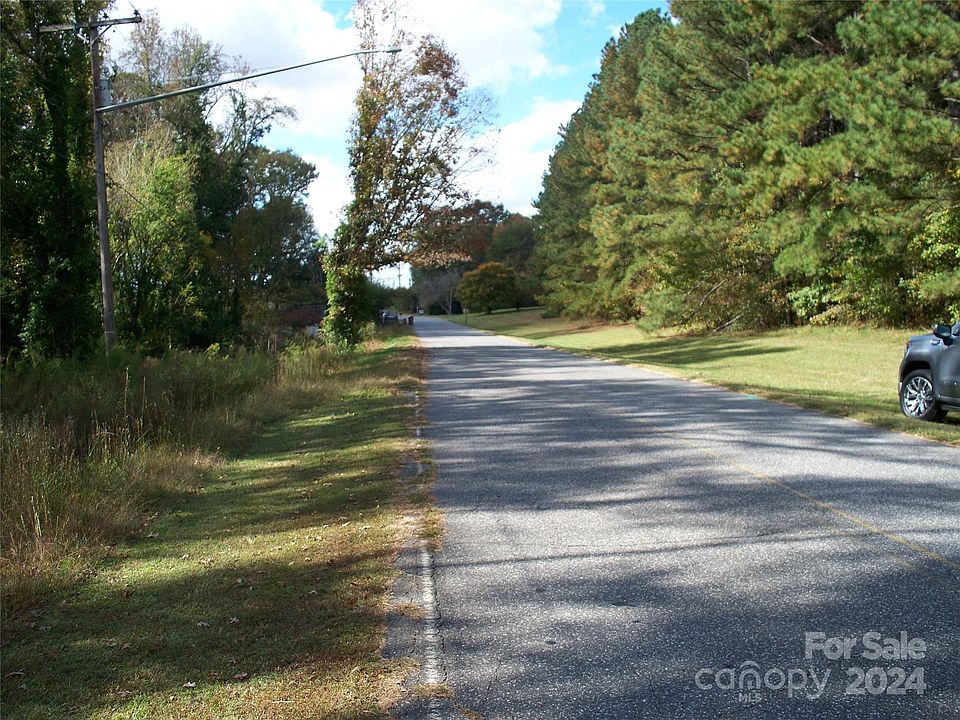 2nd image of 0 Cochrane Rd