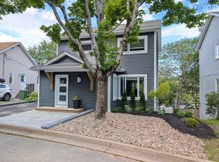 5 Kilbirnie Ln, Halifax, NS B3M 4E4