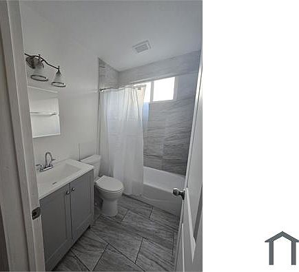 3rd image of 3969 Denker Ave APT 2