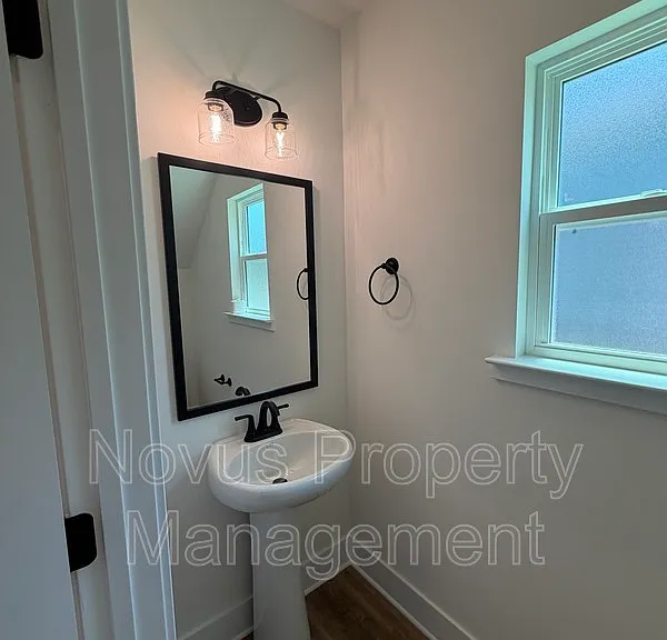 213 Laney Dr — Photo 8