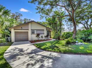 2218 Seagrape Cir, Coconut Creek, FL 33066