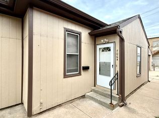 706 S 4th St, Council Bluffs, IA 51503