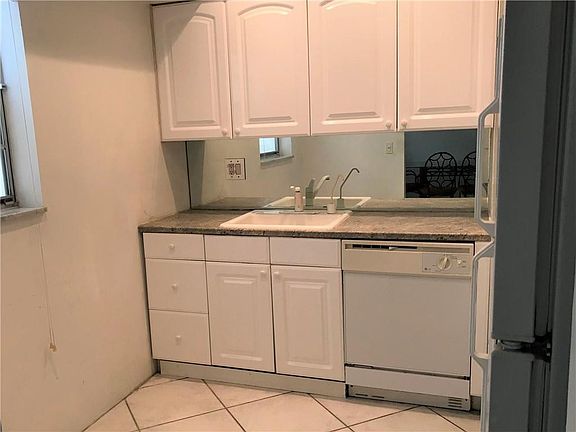 3rd image of 6501 Winfield Boulevard #A57