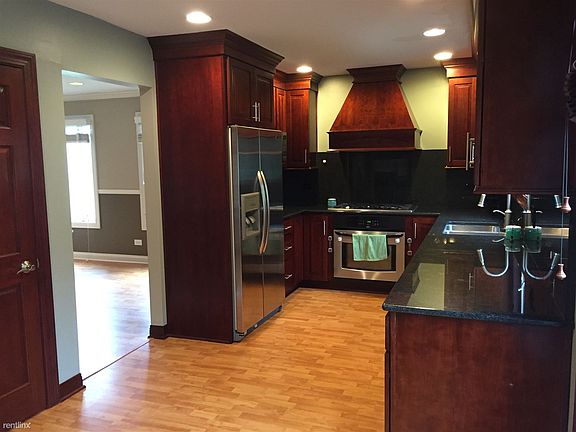 3rd image of 1832 Paddington Ave
