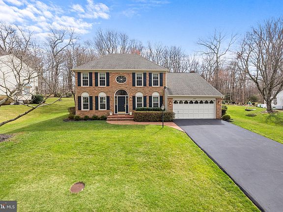 2nd image of 10605 Winslow Dr