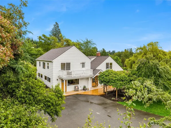 8416 NE Beck Road, Bainbridge Island, WA 98110