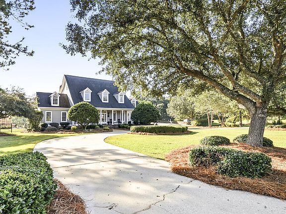 2nd image of 1908 Lake Arthur Dr