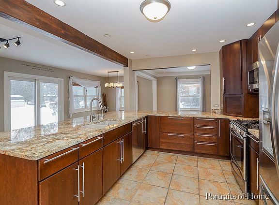 4th image of 6N061 Brierwood Dr