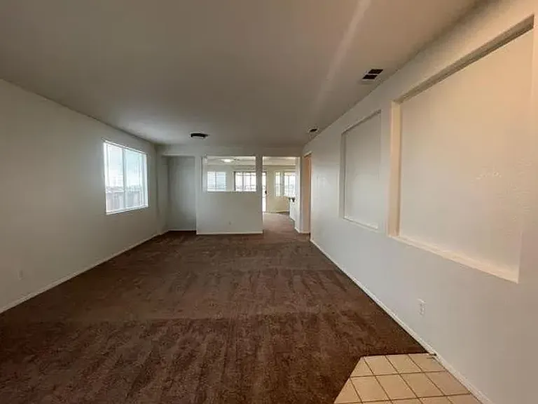 9051 Honeysuckle Ave — Photo 5