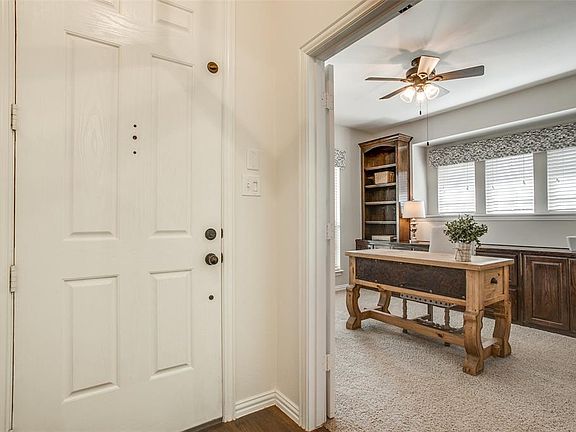 5th image of 3012 Leslie Dr