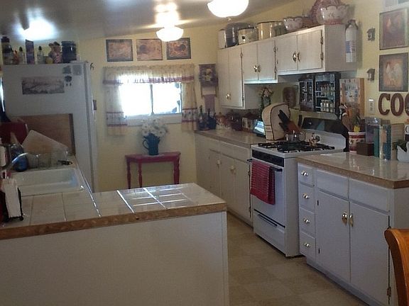 5th image of 2850 W Belmont Ave