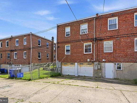 4th image of 1619 Elaine St