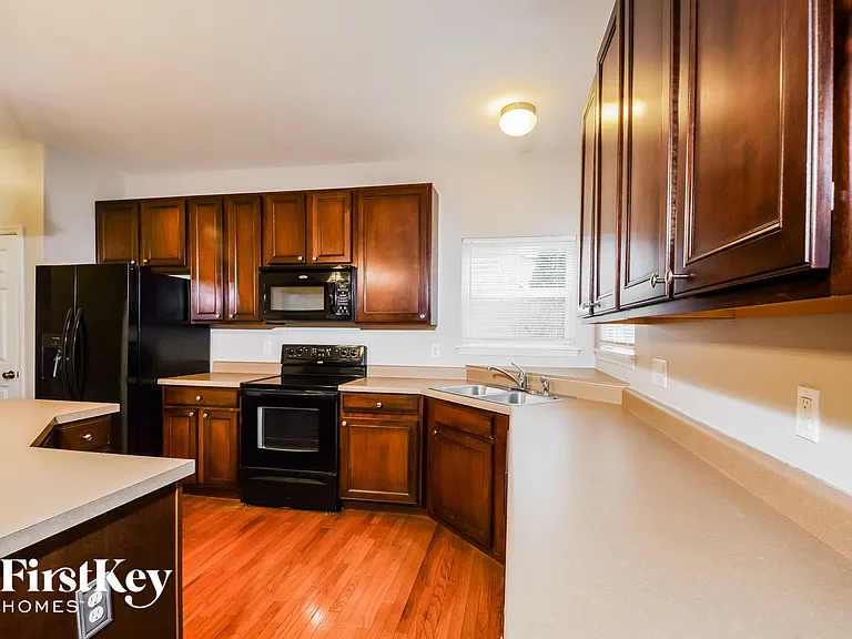 124 Brookfield Blvd — Photo 5