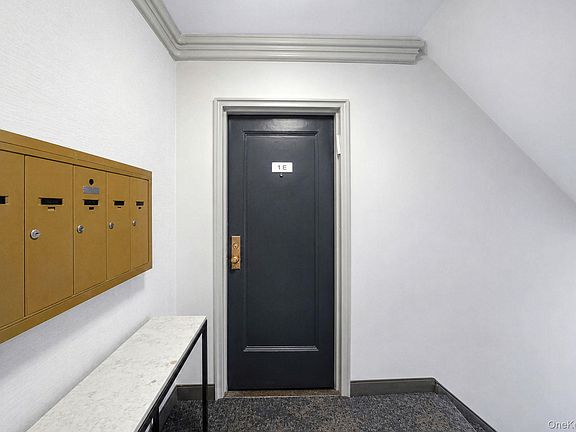 5th image of 4 Edwards St #1E
