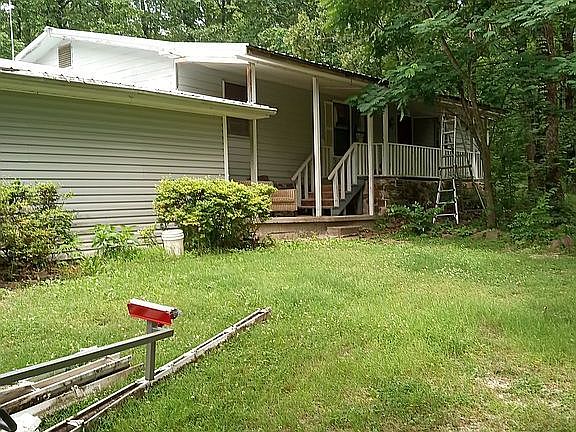 2nd image of 157 Roaring River Rd