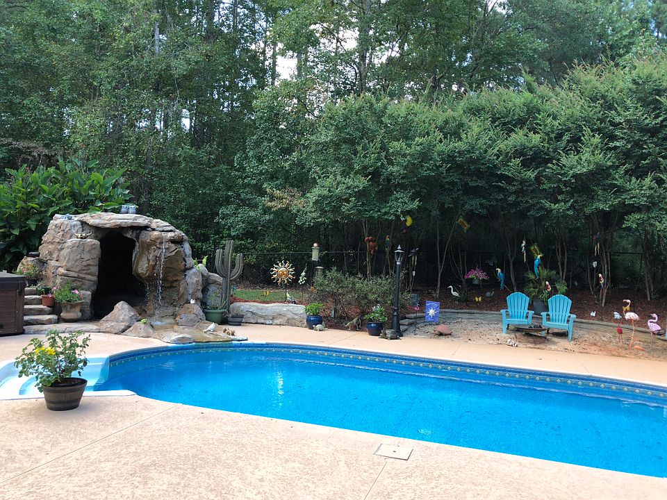 1st image of 225 Allie Dr