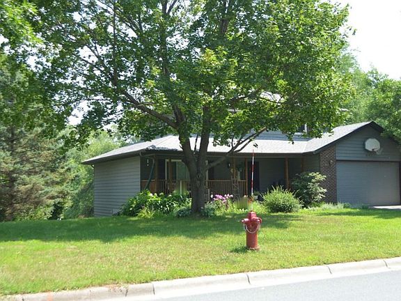 3rd image of 440 Hallam Ave S