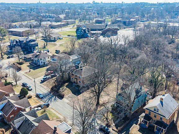 3rd image of 533 Camden Ave
