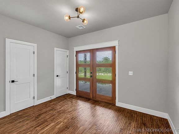 4th image of 138 Pelican Point Pl