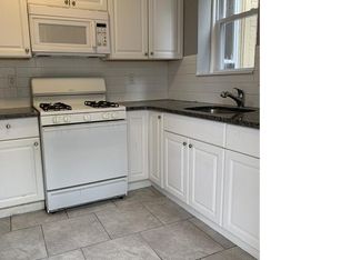 5637 Broomall St, Philadelphia, PA 19143