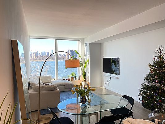 1st image of 410 Kent Ave #104
