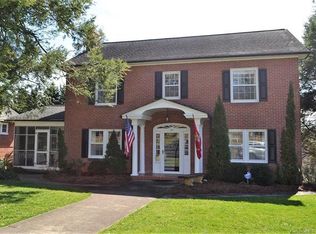 123 Morehead St, Morganton, NC 28655