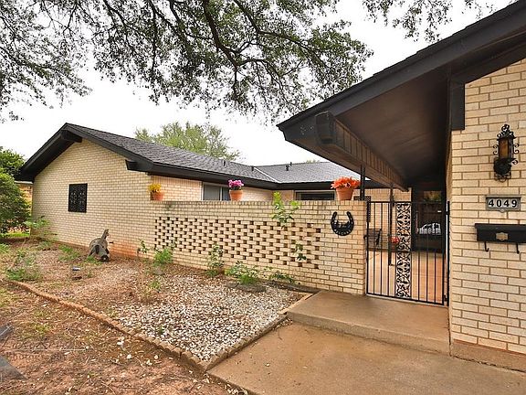 3rd image of 4049 Ligustrum Dr