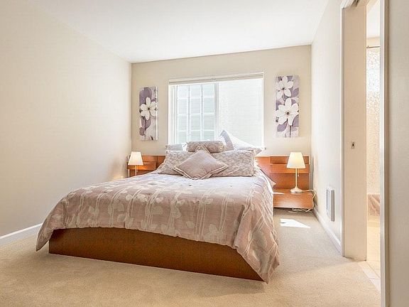 3rd image of 7301 5th Ave NE APT 402