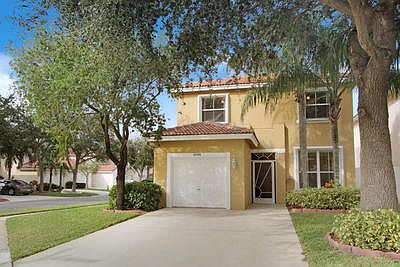 3 Br 2.5 Ba Single Family Home